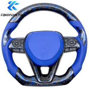 Volant en cuir personnalisé Alcantara en fibre de carbone forgée avec boutons pour <span class=keywords><strong>Toyota</strong></span> Corolla Camry E210 Se 2019 2024 Accessoires - Product Image 1