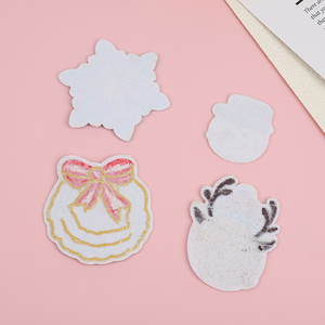 Danyao Nhà Máy Của Giáng Sinh Loạt Sequin Thêu Các Bản Vá Lỗi <span class=keywords><strong>Handmade</strong></span> Tự Làm Người Tuyết Hạt Cho Váy Giày Mũ Sắt Nóng - Product Image 3