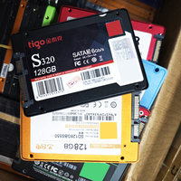 SSD Interno SATA3.0 da 2,5 Pollici all'Ingrosso, Capacità 120GB 128GB, per Applicazioni Laptop, Disco Singolo con Porta di Espansione SATA