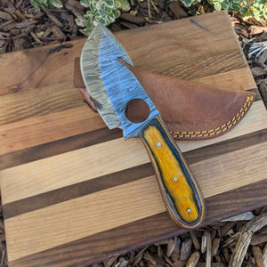 New Customized Handmade Damascus Steel Hunting Skinning Knife With Wooden Handle for Sale in Bulk Quantity - Product Image 5