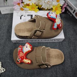 2026 Lindas Pantuflas <span class=keywords><strong>de</strong></span> Media Punta con Diseño <span class=keywords><strong>de</strong></span> Caballo Sonriente <span class=keywords><strong>de</strong></span> Dibujos Animados, Estilo Birkenth, para Mujer y Niñas Medianas y Grandes, Calzado <span class=keywords><strong>de</strong></span> Exterior <span class=keywords><strong>de</strong></span> Moda, Primavera - Product Image 1