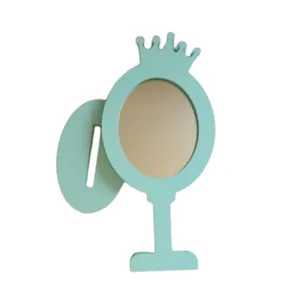 Vente en gros de miroir de courtoisie intelligent avec cadre en bois pour enfants, sur pied en bois de qualité professionnelle personnalisable