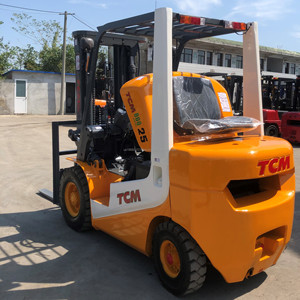 Montacargas Diésel TCM de 2.5 Toneladas Usado, Fabricado en Japón, Excelente Estado, Modelo 2022, Motor Isuzu, Certificado CE ISO EPA - Product Image 5