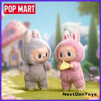 Labubus Original Première Génération Poupées Monstres PVC PopMart Macaron Mini Boîte Mystère Figurines en Vinyle Labubus
