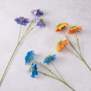 Arrangements floraux artificiels en soie de clematis à 3 têtes, style INS luxe léger, pour salon, table de salle à manger, décoration de table pour B&B et mobilier d'appoint. - Product Image 1