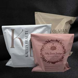 Nude S/M/L Custom Printed Logo Waterproof Durable Beige Envelope Poly Mailing Bags for <b>Shoes</b> & Fur Clothing Packaging - Product Image 6