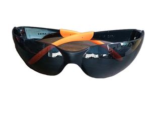 투명 PC 렌즈가 있는 김서림 방지 먼지 UV 보안경 햇빛 및 환경 위험에 대한 눈 보호 - Product Image 3