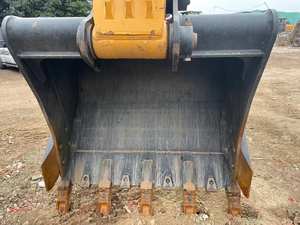 SANY 235H, une puissante grande pelle sur chenilles chinoise, abordable et performante, est en promotion. En stock, livraison rapide. - Product Image 4