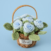 Petit panier de fleurs en tricot Multihead Roses en pot Panier de roses en crochet coloré fait à la main