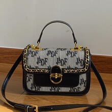 Bolso <span class=keywords><strong>de</strong></span> Hombro <span class=keywords><strong>de</strong></span> Lujo para <span class=keywords><strong>Mujer</strong></span>, <span class=keywords><strong>de</strong></span> <span class=keywords><strong>Marca</strong></span> Famosa, Diseño <span class=keywords><strong>de</strong></span> Sillín, con Detalle <span class=keywords><strong>de</strong></span> Brida, Bicolor, Bandolera, con Letras, Portátil, para Transmisiones en Vivo - Product Image 2