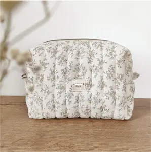 lovely Gifts floral fabric makeup bag Blossom Women foliage toiletry travel pouch Summer Quilted Cotton Cosmetic Bag