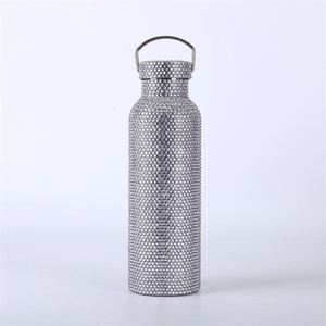 Bouteille d'eau isotherme Bling Diamant, Bouteilles à boire scintillantes Bling, Flasques isothermes en acier inoxydable avec strass - Product Image 6