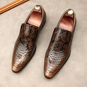 Chaussures en cuir classiques pour hommes, à semelles épaisses et talons surélevés, chaussures tendance pour hommes à semelles rouges, nouveau style - Product Image 3