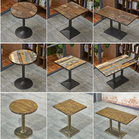 Table de salle à manger commerciale minimaliste en bois massif carrée et simple pour les salons de thé, les restaurants de restauration rapide, les bars et les cafés
