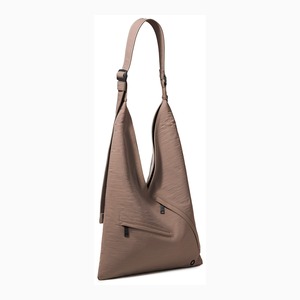 Bolso de Hombro KEIRYO Luz Triangle de Nailon Ligero y Ultraligero 41x51.5cm para Mujer, Disponible en Taiwán - Product Image 3