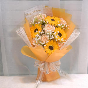 Bouquet de savon de graduation en forme de tournesol et de rose, Tanabata, Saint-Valentin, Jour de la déesse, cadeau haut de gamme pour petite amie et petite amie - Product Image 3