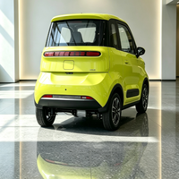 Voiture électrique compacte Green City de type L6e européenne, performances stables même sur les routes mouillées, dotée de systèmes de freinage à disque avant et arrière