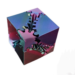 Pelota giratoria de plástico impresa en 3D o cubo antiestrés para aliviar el estrés - Pelota de malabarismo unisex - Product Image 1