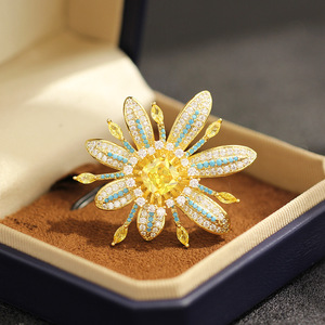 XILIANGFEIZI Nuovo Stile Spilla Floreale Elegante Completamente Tempestata di Margherite, Regalo per la Festa della Mamma, Commercio all'ingrosso - Product Image 4