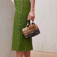 Tas Clutch Anyaman Bambu Wanita dengan Manik-manik Kayu Alami Desain Baru