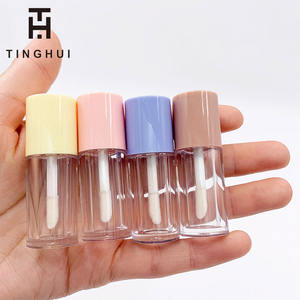 Tube de brillant à lèvres vide avec applicateur, grand pinceau, emballage cosmétique personnalisé et étiquette sur mesure - Product Image 3