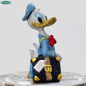 Escultura de Resina de Lujo de <span class=keywords><strong>Mickey</strong></span> y <span class=keywords><strong>Donald</strong></span> Duck con Diamantes, Estatua de Cristal de Dibujos Animados, Decoración para el Hogar, Adorno Artesanal - Product Image 6