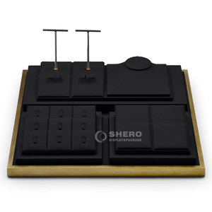 Support de présentation de bijoux en velours microfibre de luxe avec logo personnalisé, ensemble de plateau de buste pour vitrine - Product Image 1