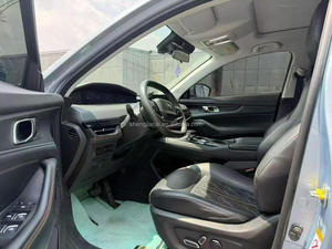 Changan UNI-K <span class=keywords><strong>IDD</strong></span> 2022 1.5T 130km Deluxe Híbrido Enchufable Automático SUV LHD Coche Usado Precio Mayorista Cuero Panorámico R21 - Product Image 4