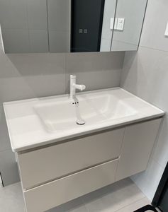 Mueble de baño independiente color crema, impermeable y a prueba de humedad, con lavabo integrado de cerámica. - Product Image 6