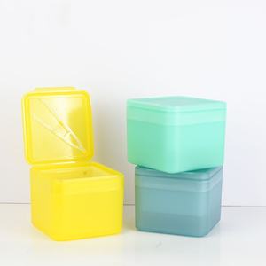Bouteille carrée en plastique <span class=keywords><strong>à</strong></span> double paroi personnalisée pour les soins de la peau Pot de tampon de coton carré Tweenzers de flocon de coton démaquillant pour le visage - Product Image 6