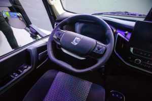 Weichai แชสซีรถบรรทุกไฟฟ้า EH60จอดรถ6T 4x2 <span class=keywords><strong>LHD</strong></span> 96.2kWh ขนาดกลาง Cab หลังคาแบนพื้นเรียบแถวเดียว - Product Image 4