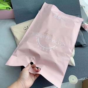 Sobre de Correo de Plástico Rosa con Logotipo Impreso Personalizado, Material de Polietileno Duradero, Bolsa de Envío con Asa para Mensajería y Volantes - Product Image 2