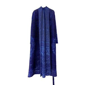 Vestido Abaya Musulmán para Mujer, Diseño Plisado Estampado Azul, Primavera/Otoño, Maxi, Manga Larga, Transpirable, Elegante, Tipo Cárdigan - Product Image 5