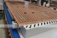 MS50-1530 Pusat Pemesinan CNC ATC untuk Pintu Kayu dengan Spindle HQD Ganda 360 °   Mesin Router SYNTEC dengan Sistem Pemuatan dan Pembongkaran Otomatis
