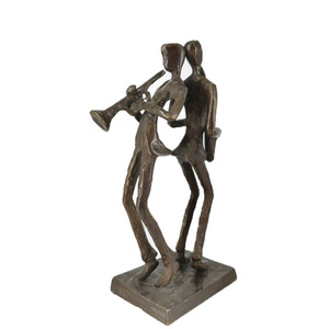 Sculpture vintage en fonte représentant un duo de saxophonistes et trompettistes abstraits, ornement décoratif pour bureau, salle d'étude, ou comme cadeau. - Product Image 3