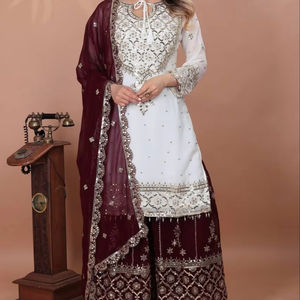 Salwar Kameez Tradicional de Georgette Pesada con Bordado de Lentejuelas de 5mm, Secado Rápido, para Fiestas, Hecho de Micro Algodón y Seda - Product Image 1