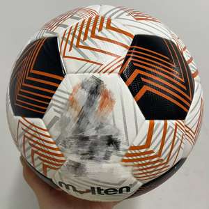 Balón de fútbol PU económico al por mayor con logo personalizado para niños, para jugar, entrenar y promocionar. - Product Image 1