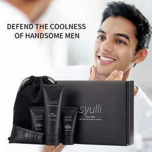 Set da Viaggio per la Cura della Pelle Vegana da <span class=keywords><strong>Uomo</strong></span> con Controllo dell'Oleosità e Sbiancamento, 4 Pezzi: Detergente Viso Quotidiano, Scrub, Idratante AM/PM - Product Image 5