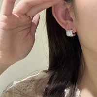Boucles d'oreilles tendance pour femmes, nouveau design géométrique rond, zircone cubique, plaqué argent 925, clous en CZ pour bijoux de mariage