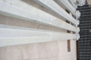 เสาส่งไฟฟ้าแรงดันสูงเสาสายไฟเหล็กชุบสังกะสีสำหรับโครงการโครงสร้างพื้นฐานกริดสาธารณูปโภค - Product Image 5