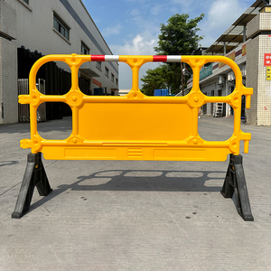 Barrière en plastique HDPE moulée par soufflage 1350, clôture de sécurité en plastique pour le contrôle des foules avec panneau publicitaire - Product Image 6