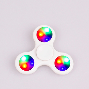 Hot Bán Phát Sáng Trong Ánh Sáng Tối Sáng Fidget Tay Spinners Biểu Tượng Tùy Chỉnh Tay <span class=keywords><strong>Spinner</strong></span> Với Ánh Sáng - Product Image 5