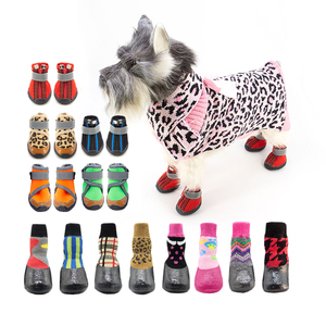 T-2 Pakaian Hewan Peliharaan Kucing Tahan Air Sesuai Kepribadian Anjing Antilicin Melindungi Kaus Kaki Cakar Desain Kustom untuk Anjing - Product Image 4