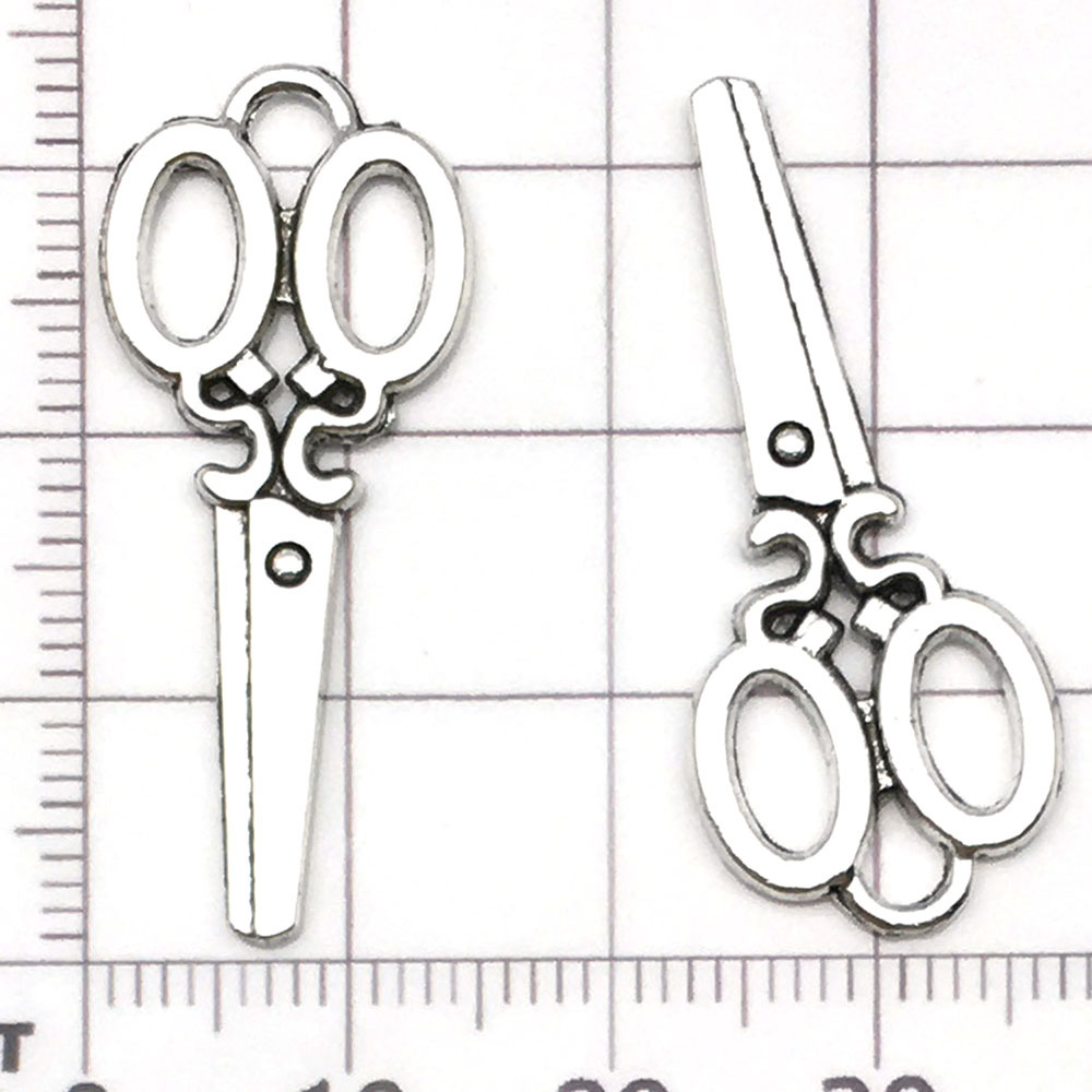 กรรไกรเงินโบราณ 1 ชิ้น - 1.4g - 14*32mm - 8706