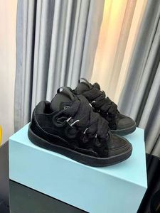 Chaussures de sport de créateur haut de gamme – Confortables, avec fermeture chaussette, empeigne en maille respirante, semelle intermédiaire en caoutchouc, semelle extérieure légère et tendance - Product Image 4