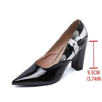 Chaussure unique pour femme 2026, à bout pointu, décolletée, avec talon audacieux et imprimé, élégante et tendance