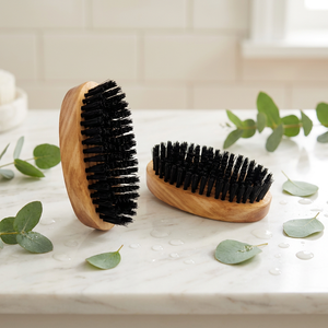 Achetez une brosse à barbe compacte en bois de qualité naturelle à bas prix auprès d'un fabricant du Gujarat - Product Image 4