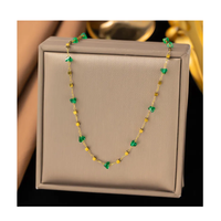 Collier Cœur Papillon Coquillage Blanc Chiffres Romains en Acier Titane 18K avec Perle en Acier Inoxydable comme Pierre Principale d'Inde