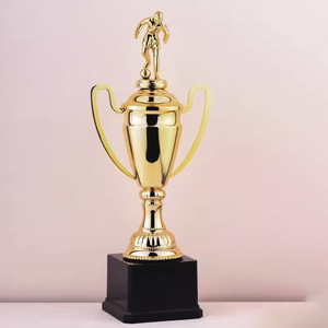 Trofeo di Cristallo a Forma di Stella di Alta Qualità, Premi in Metallo Personalizzabili con Logo, Trofei e Medaglie per Competizioni - Product Image 2