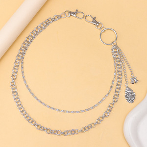 Cadena de cintura estilo punk europeo y americano con colgante de campana, cadena corporal de metal con temática navideña, unisex, color plateado - Product Image 3